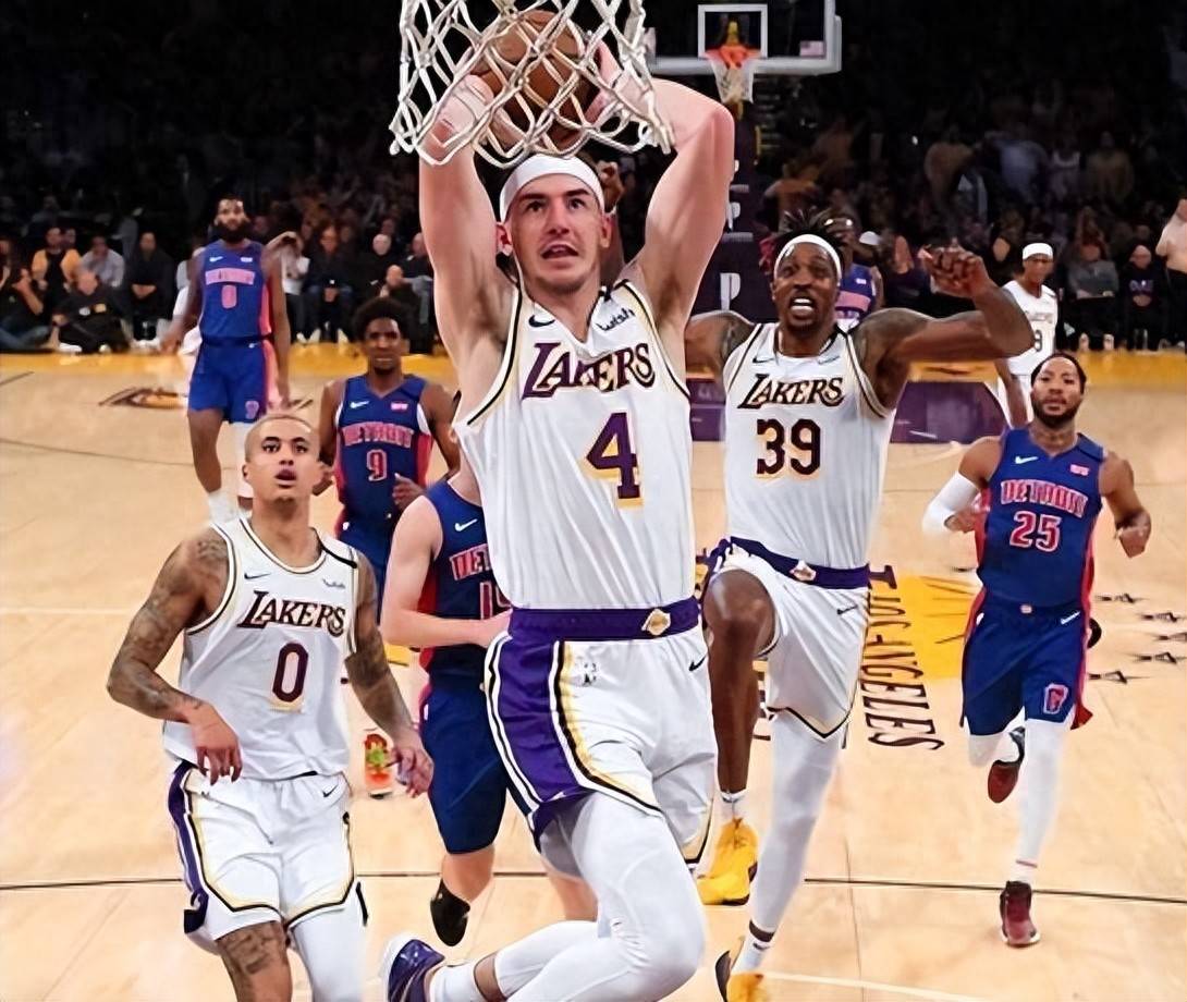 雷霆强势巴西男篮，卡鲁索爆发神勇