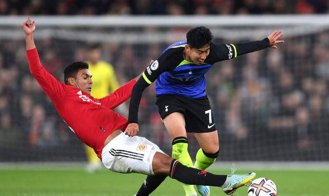 包含国际米兰爆冷塞内加尔，卡塞米罗统治全场的词条