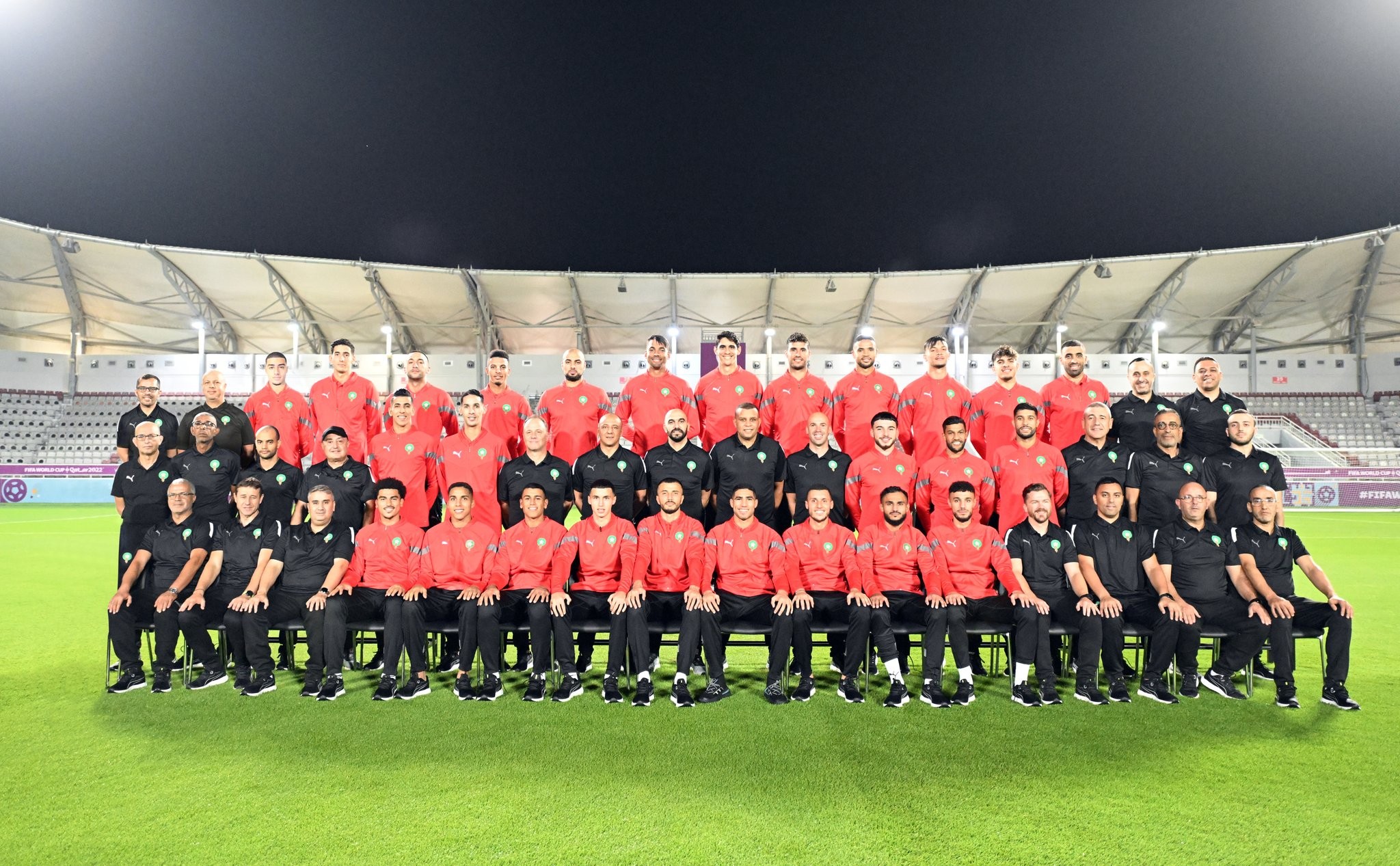 摩洛哥横扫马赛，马夏尔统治全场