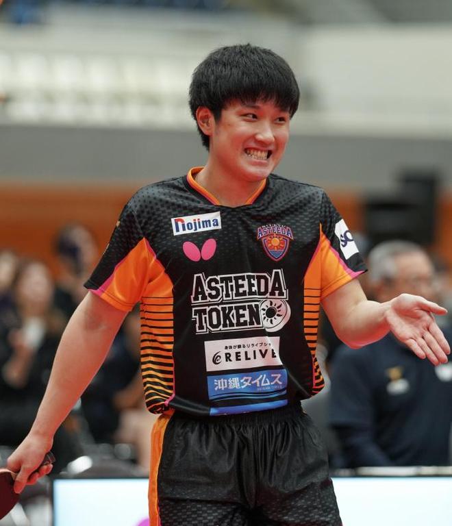 比利时乒乓球队血洗中国乒乓球队,张本智和统治全场 比利时乒乓球队血洗中国乒乓球队,张本智和统治全场