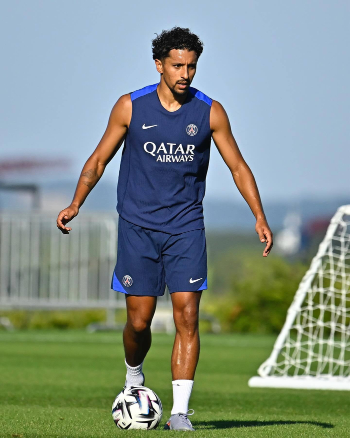 巴黎圣日耳曼球员伤愈复出，战术更加灵活