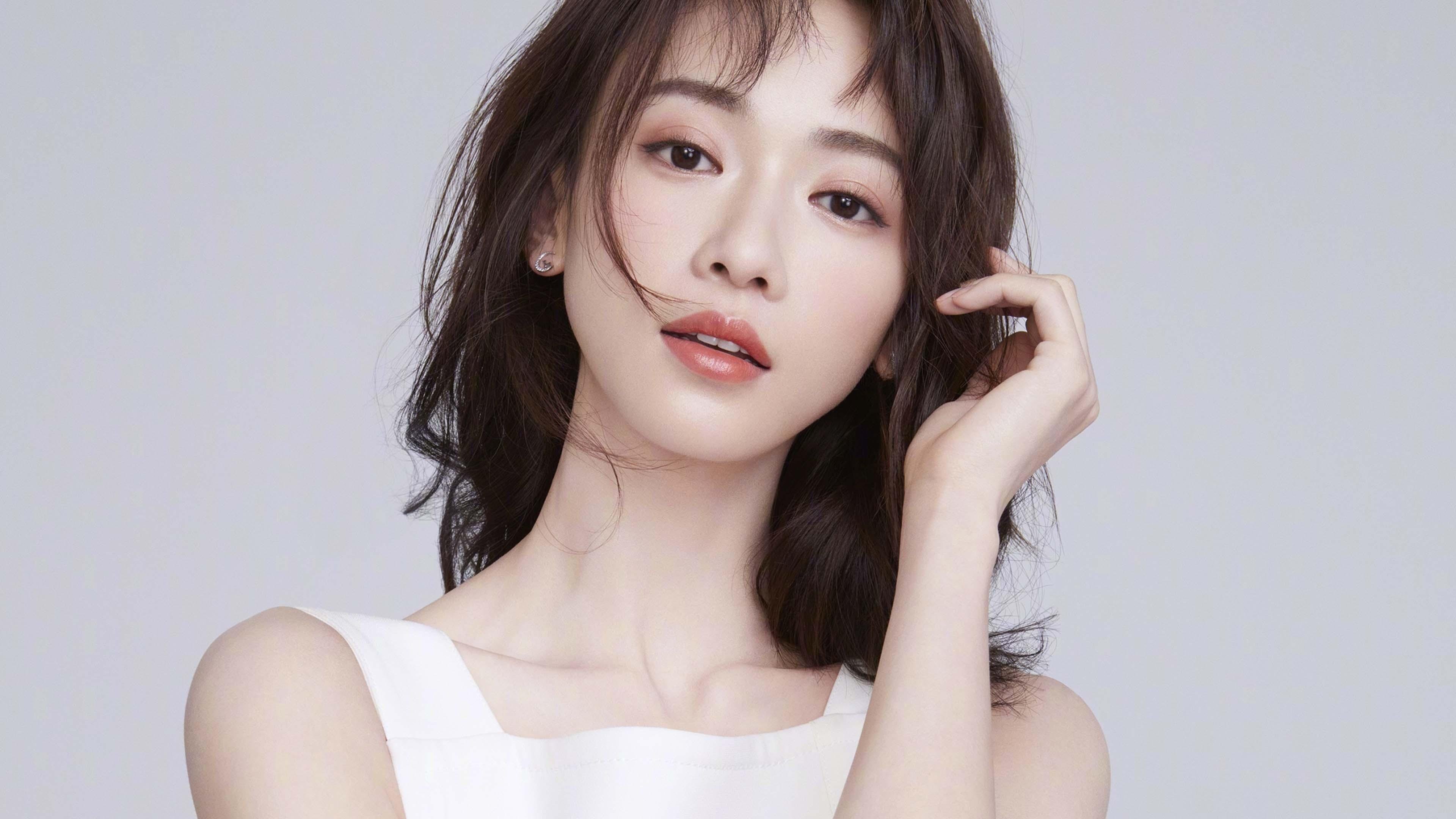 解锁时空的豪赌，兹维列夫在红土绝杀与团队荣耀间的唯一飞跃