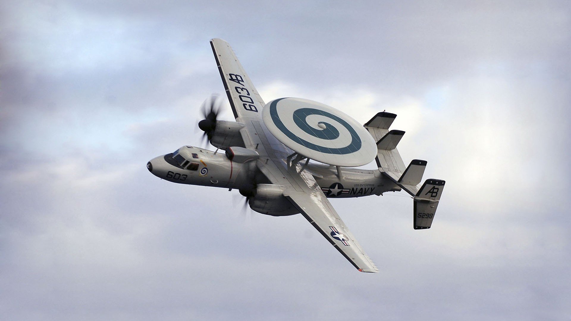 爱游戏在线-神锋伊布欧冠半决赛之夜，三个进球定义一个时代的距离